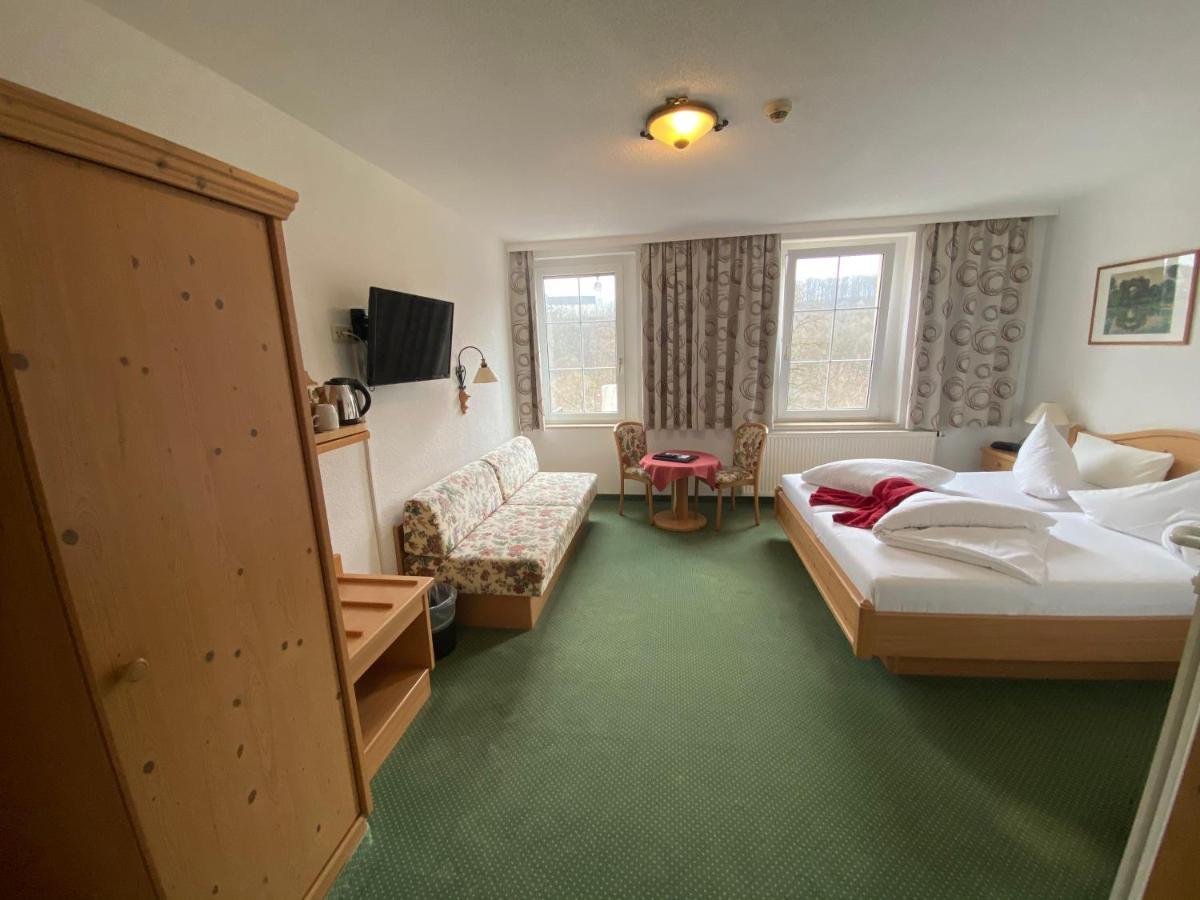 Muldenschlosschen Hotel Lunzenau Luaran gambar