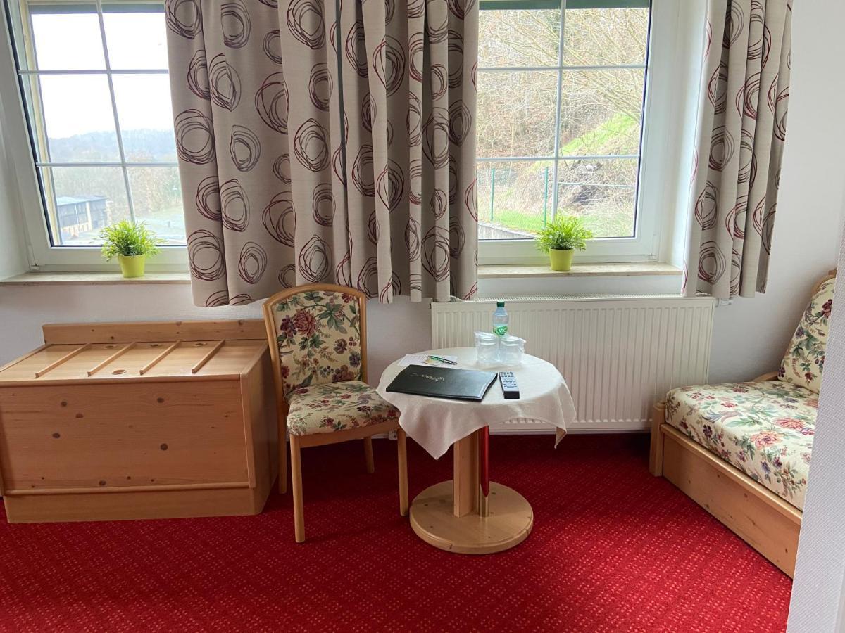 Muldenschlosschen Hotel Lunzenau Luaran gambar